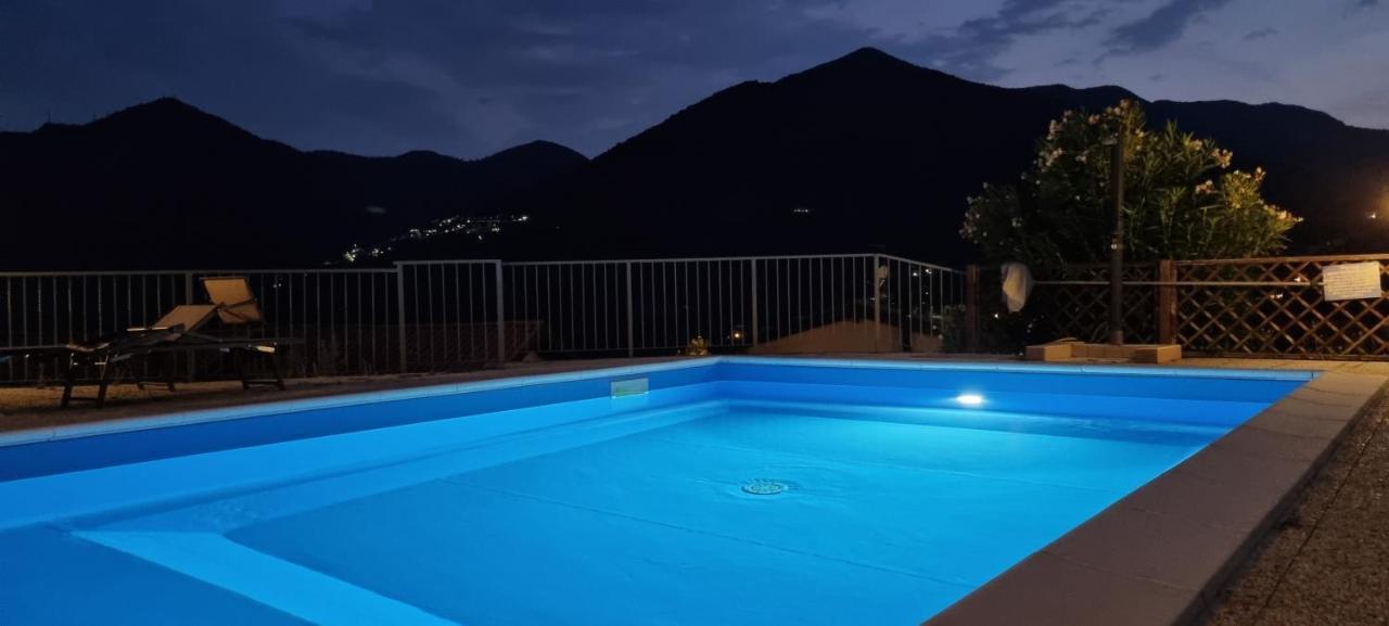 Happy Guest Apartments - Lake Panorama & Pool 里瓦迪索尔托 外观 照片